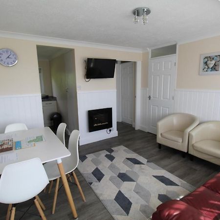 Relaxing Chalet On Popular California Sands Short Stroll To Beach, Nr Norfolk Broads & Great Yarmouth Scratby Exteriér fotografie