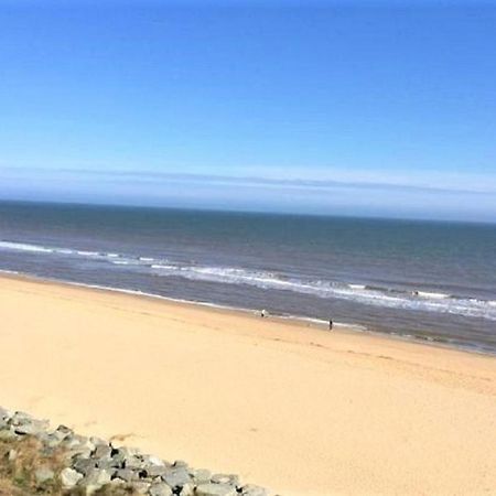 Relaxing Chalet On Popular California Sands Short Stroll To Beach, Nr Norfolk Broads & Great Yarmouth Scratby Exteriér fotografie